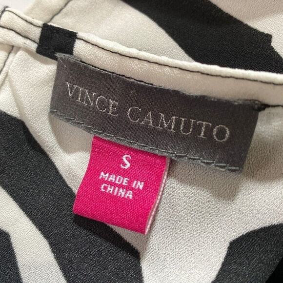 Vince Camuto Black & White Floral Small Hi-Lo Sleeveless Top - Picture 8 of 11